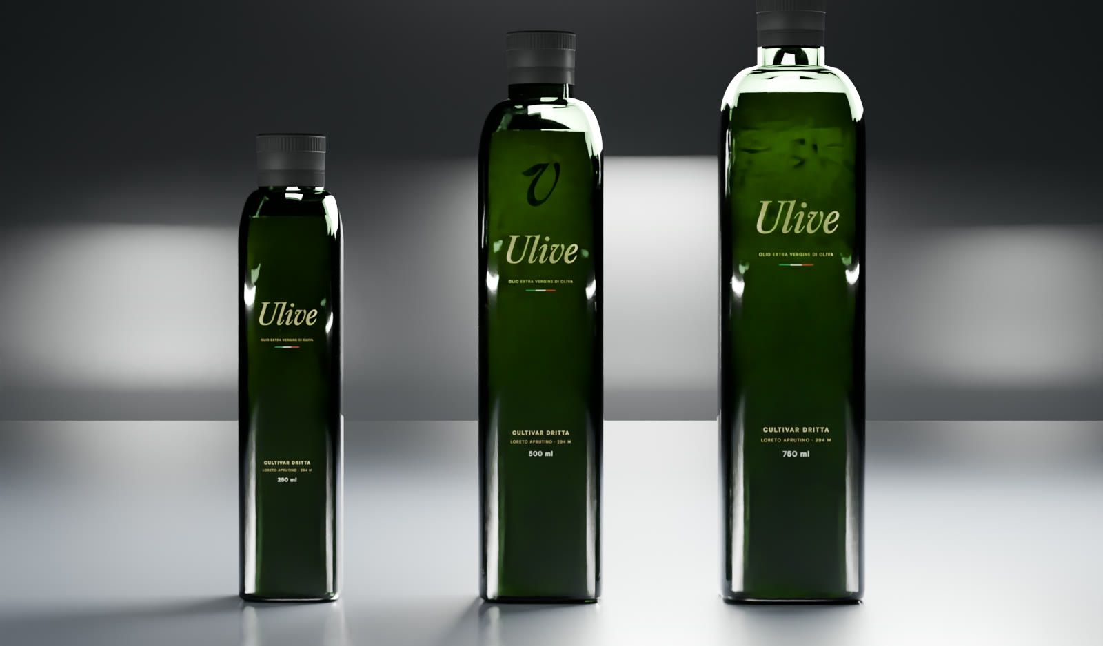 Le tre bottiglie Ulive affiancate: 250, 500 e 750 ml, nelle loro taglie reali.